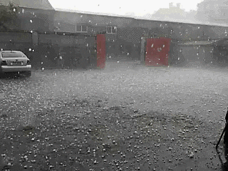 首开股份:公司目前生产经营活动正常